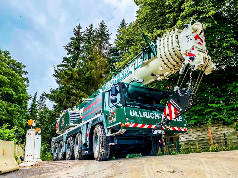 LIEBHERR Mobilkran 130 t