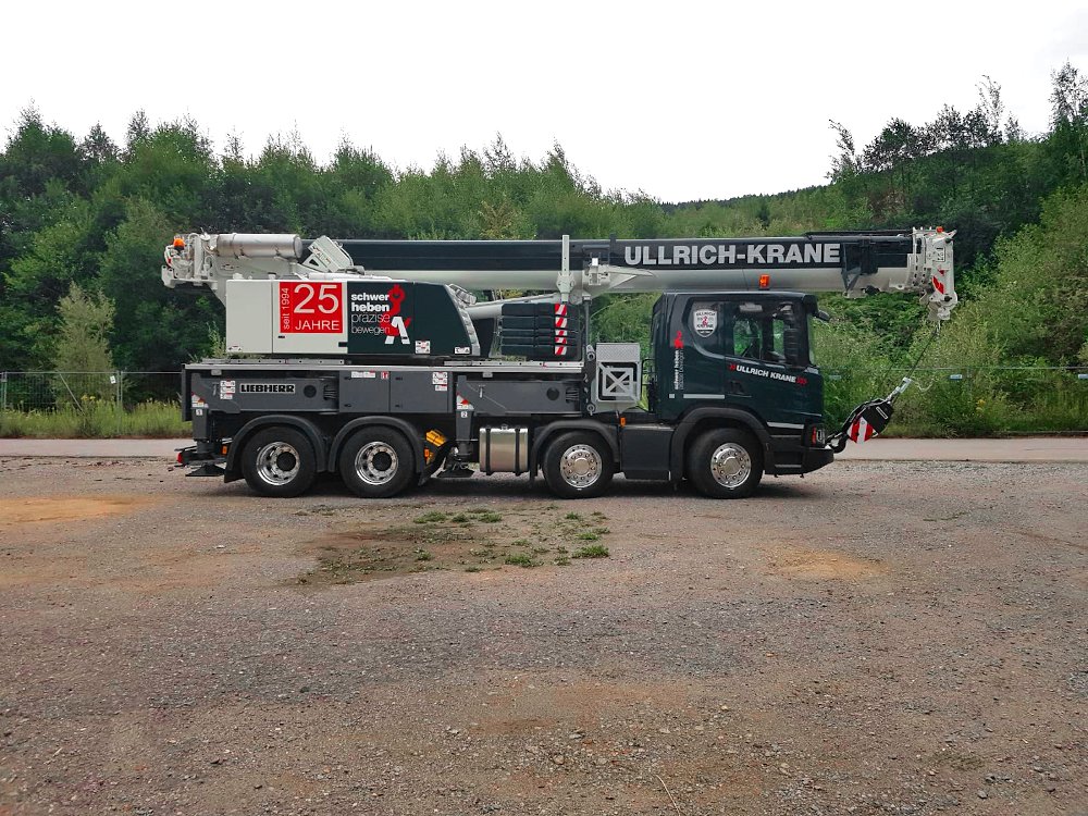 LIEBHERR Mobilkran 50 t